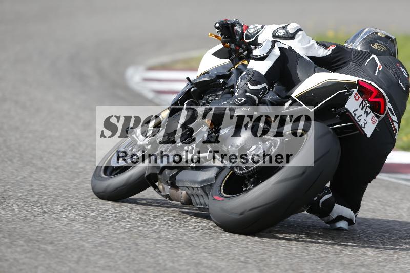 /Archiv-2025/53 16.09.2025 Track Day Domi Aegerter ADR/Gruppe rot/1